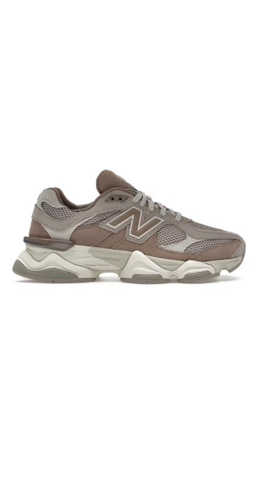 New Balance 9060 - Brown Grey